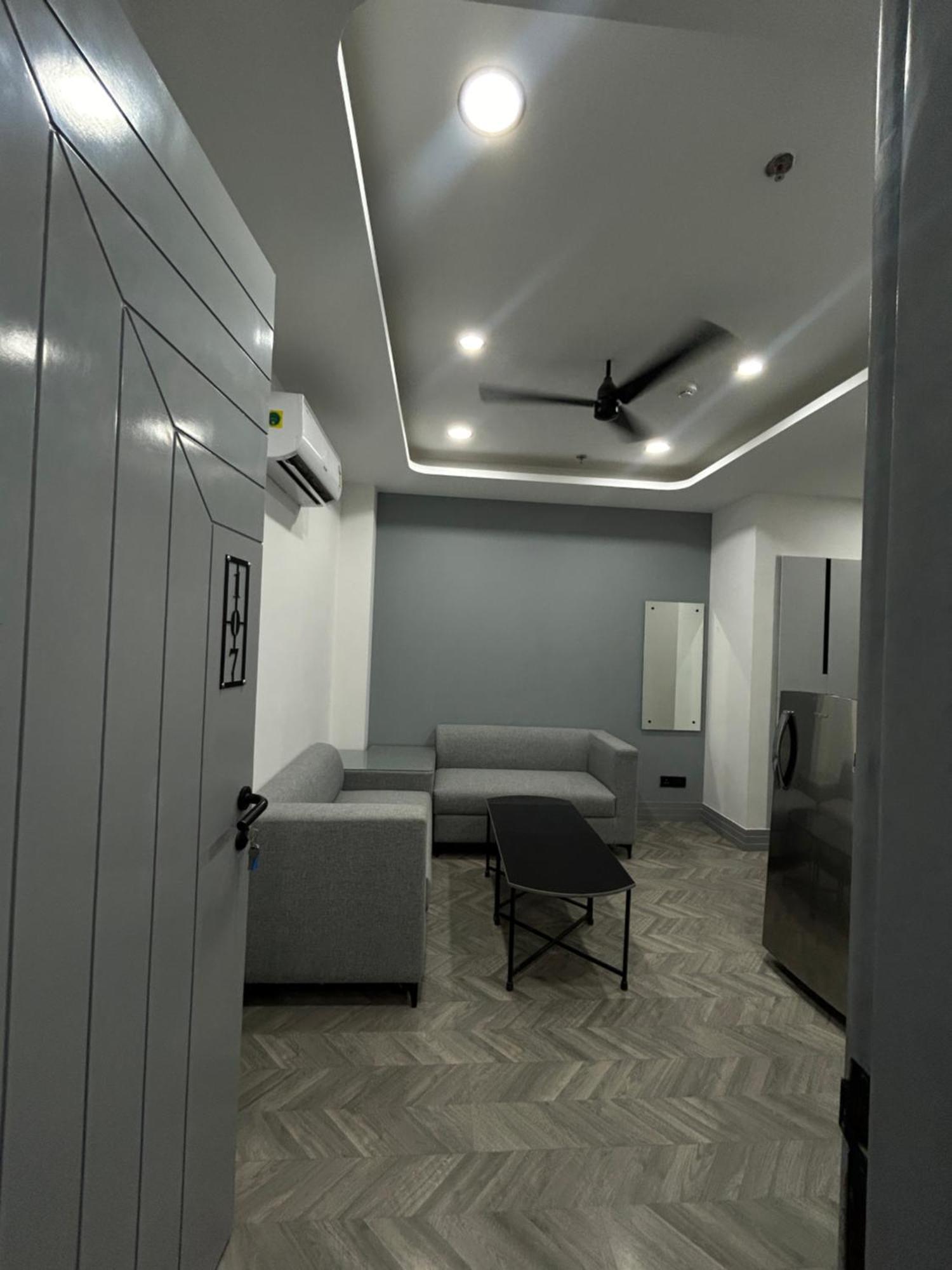 Bedchambers Serviced Apartment, Golf Course, Gurgaon Ngoại thất bức ảnh