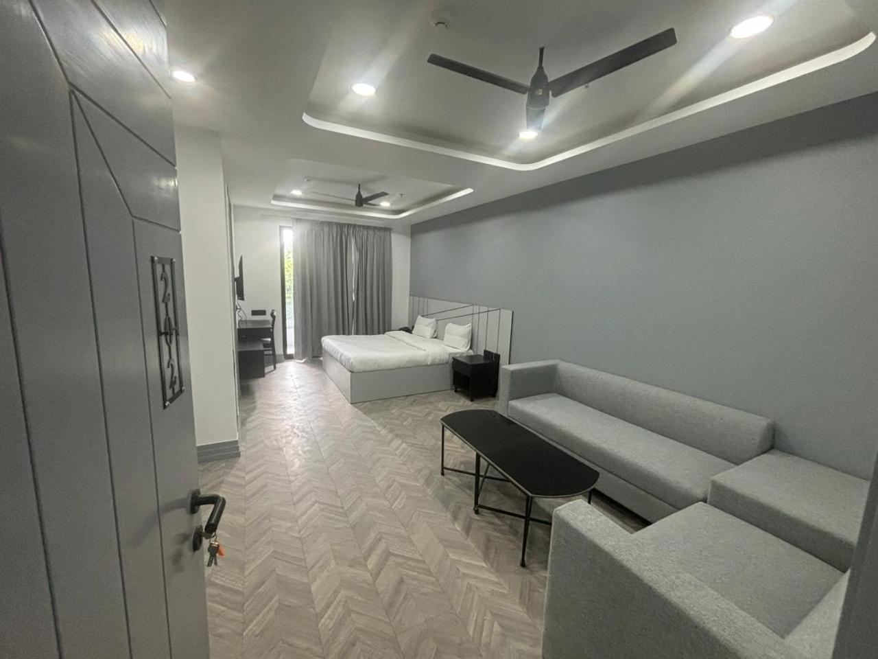 Bedchambers Serviced Apartment, Golf Course, Gurgaon Ngoại thất bức ảnh